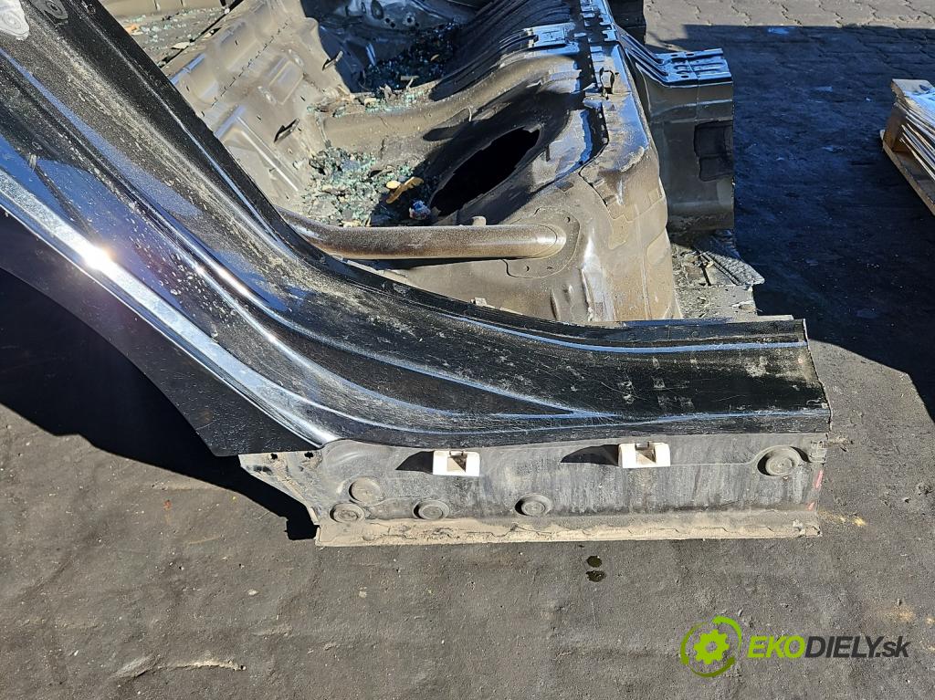 Bmw 3 G20 2018- 2.0 T 156 HP automatic 115 kW 1998 cm3 4- blatník zadné pravý