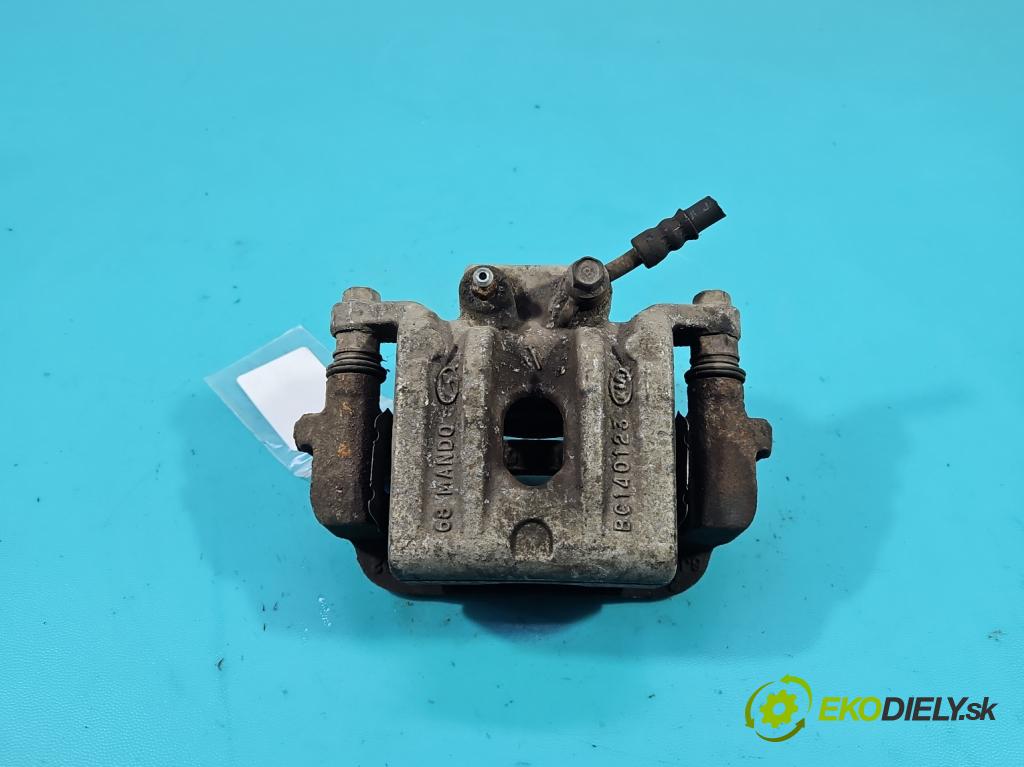 Hyundai Santa Fe III 2012–2018 2.4 GDI 190 HP automatic 140 kW 2359 cm3 5- brzdič zadné ľavý BC140123 (Kľučka dverí ostatné)