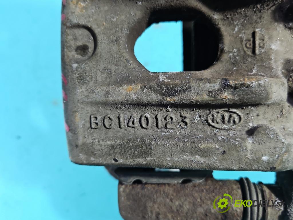 Hyundai Santa Fe III 2012–2018 2.4 GDI 190 hp automatic 140 kW 2359 cm3 5- brzdič zadní pravý BC140123 (Klika dveří ostatní)