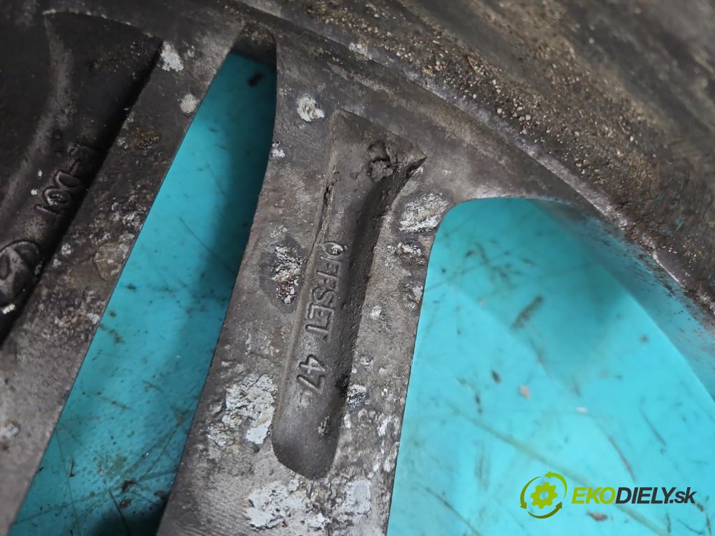 Hyundai Santa Fe III 2012–2018 2.4 GDI 190 hp automatic 140 kW 2359 cm3 5- Felga hliník 17" 52910-2W200