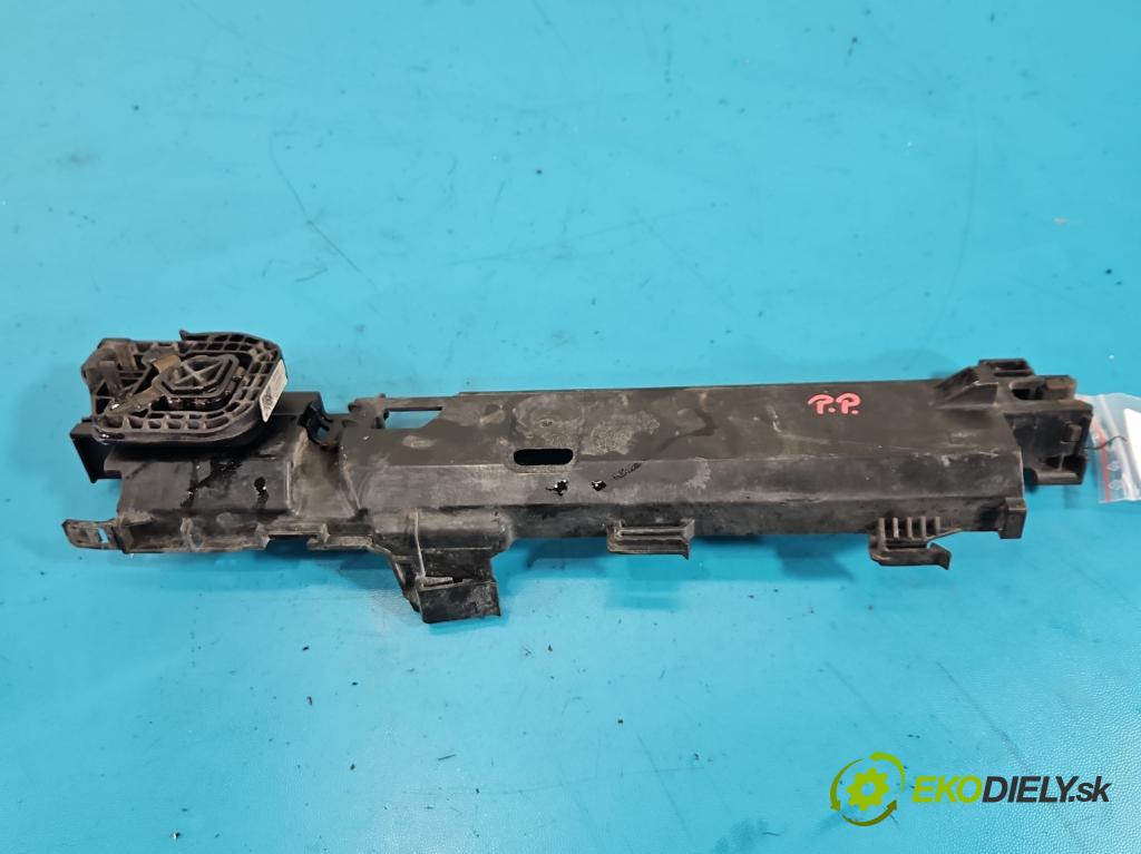 Bmw 3 G20 2018- 2.0 T 156 hp automatic 115 kW 1998 cm3 4- Upevnění: 8666839