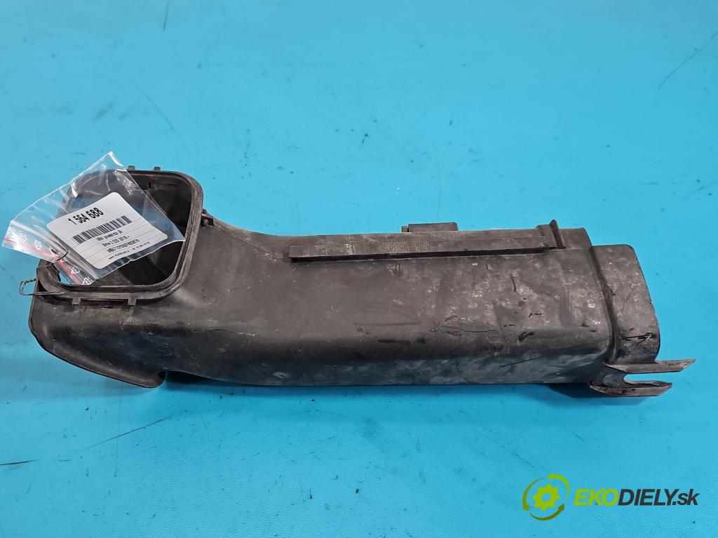 Bmw 3 G20 2018- 2.0 T 156 hp automatic 115 kW 1998 cm3 4- Vstup: vzduchu 8635103