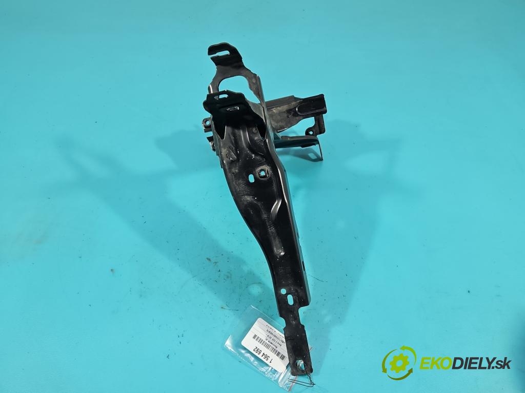 Bmw 3 G20 2018- 2.0 T 156 HP automatic 115 kW 1998 cm3 4- Upevnenie: 7422294