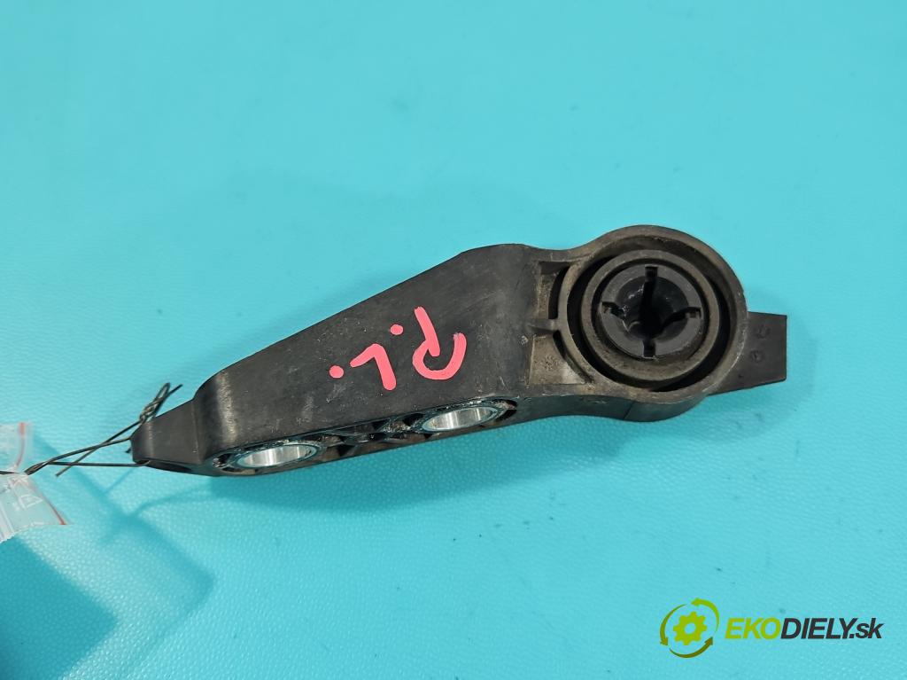 Bmw 3 G20 2018- 2.0 T 156 HP automatic 115 kW 1998 cm3 4- Upevnenie: 7434061