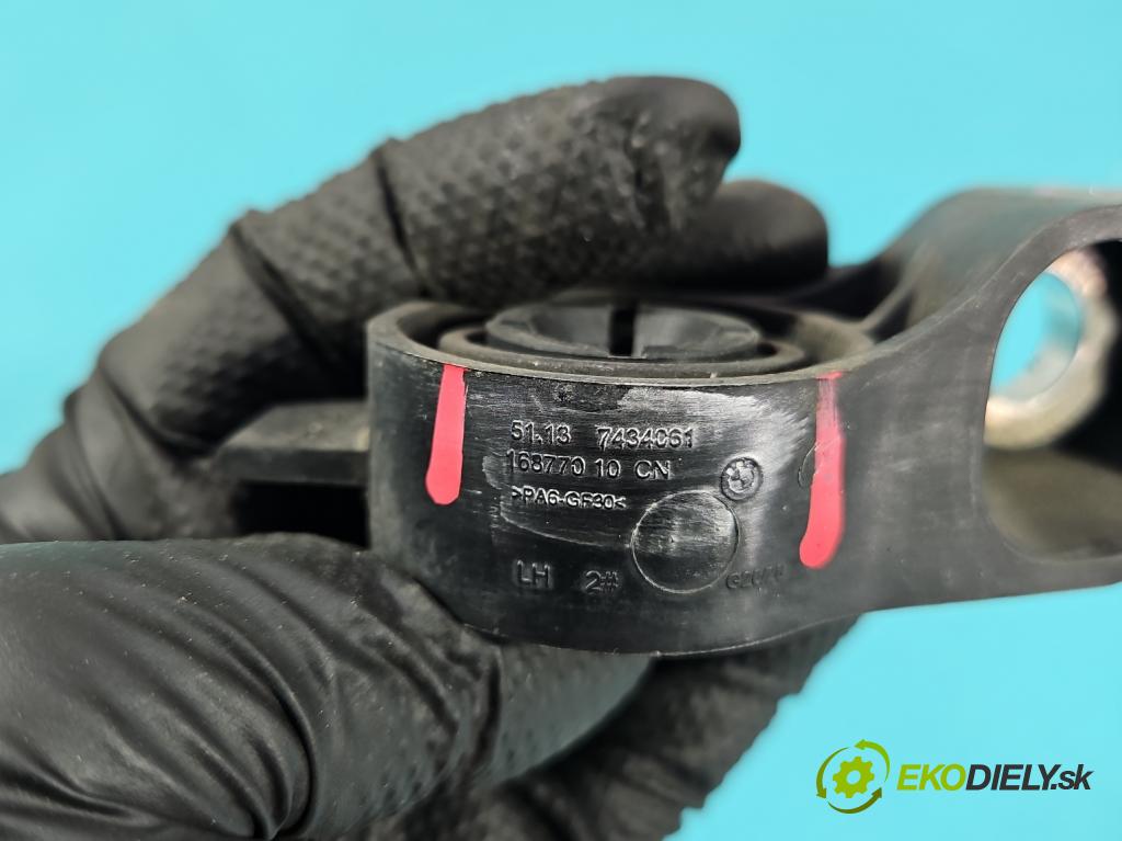 Bmw 3 G20 2018- 2.0 T 156 HP automatic 115 kW 1998 cm3 4- Upevnenie: 7434061