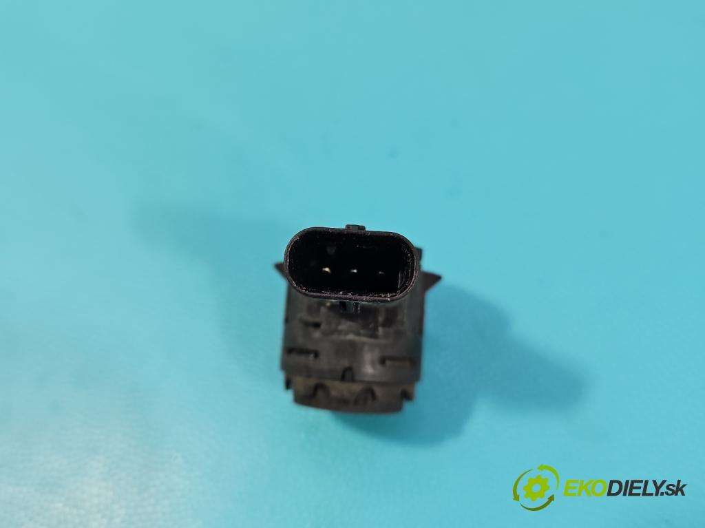 Bmw 3 G20 2018- 2.0 T 156 HP automatic 115 kW 1998 cm3 4- snímač parkovaní: 9826784