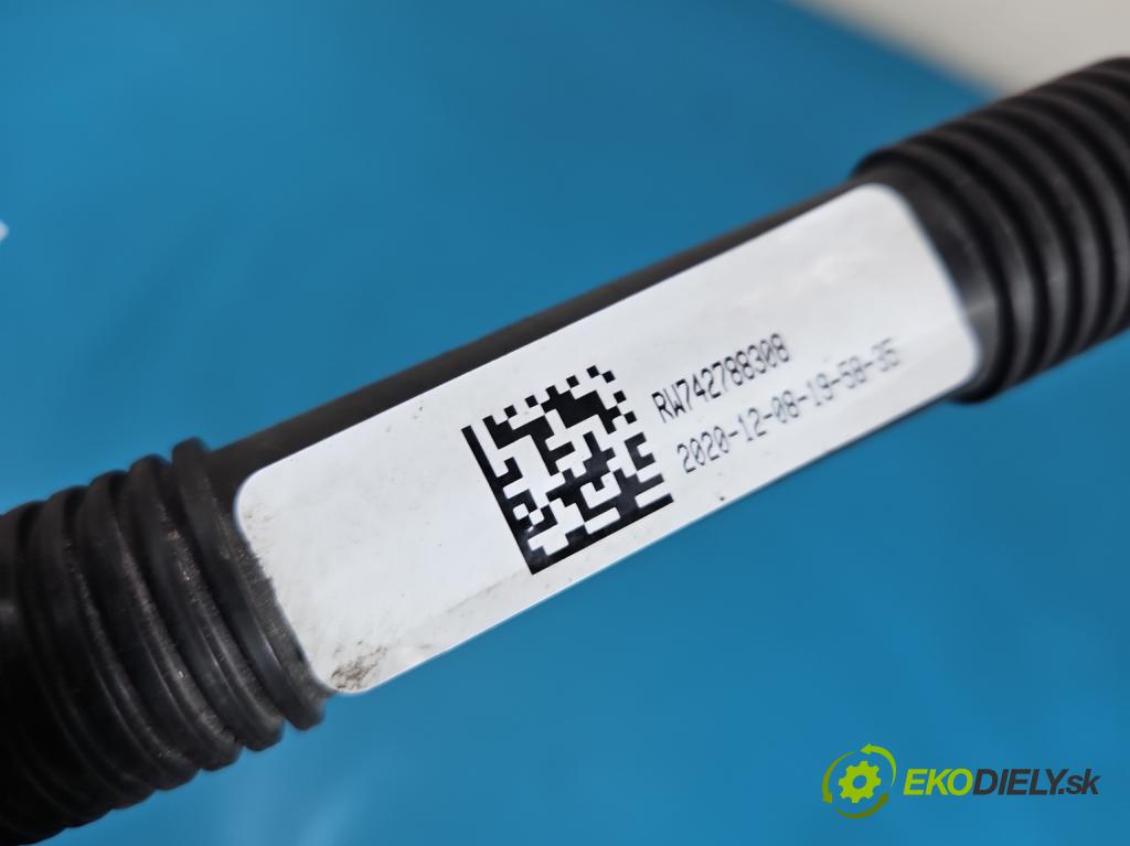 Bmw 3 G20 2018- 2.0 T 156 HP automatic 115 kW 1998 cm3 4- nádržka tekutina: ostrekovačov 7427885