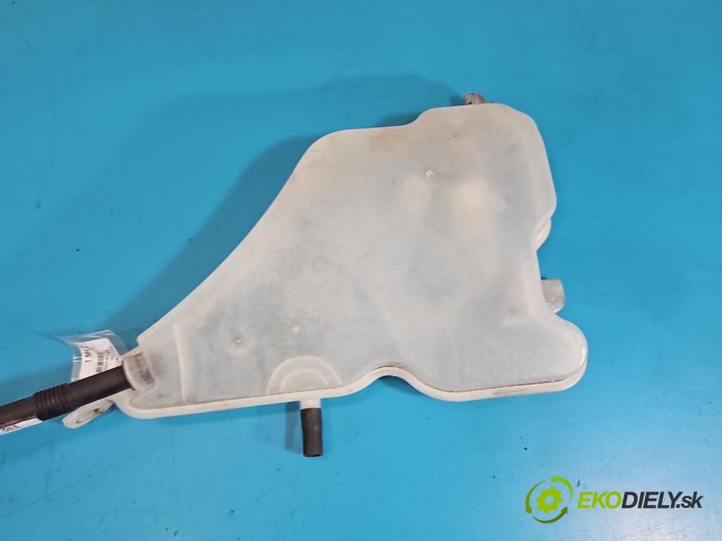 Bmw 3 G20 2018- 2.0 T 156 HP automatic 115 kW 1998 cm3 4- nádržka tekutina: ostrekovačov 7427885