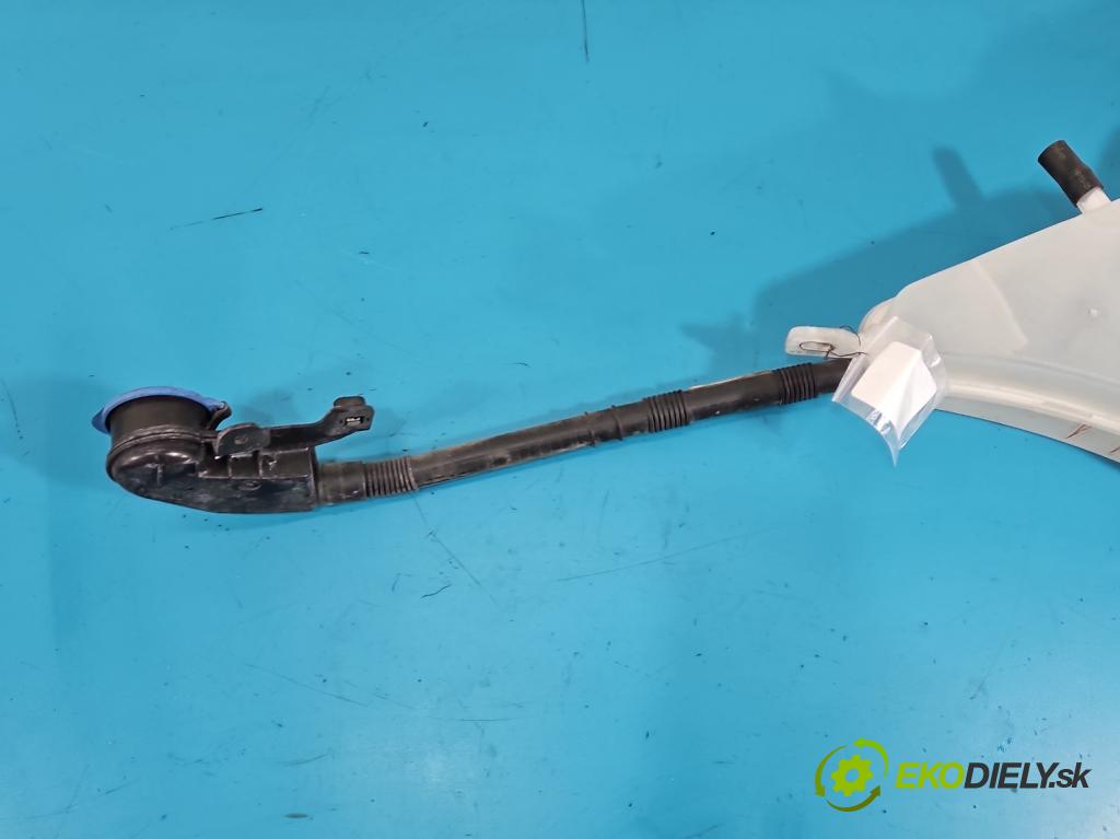 Bmw 3 G20 2018- 2.0 T 156 HP automatic 115 kW 1998 cm3 4- nádržka tekutina: ostrekovačov 7427885