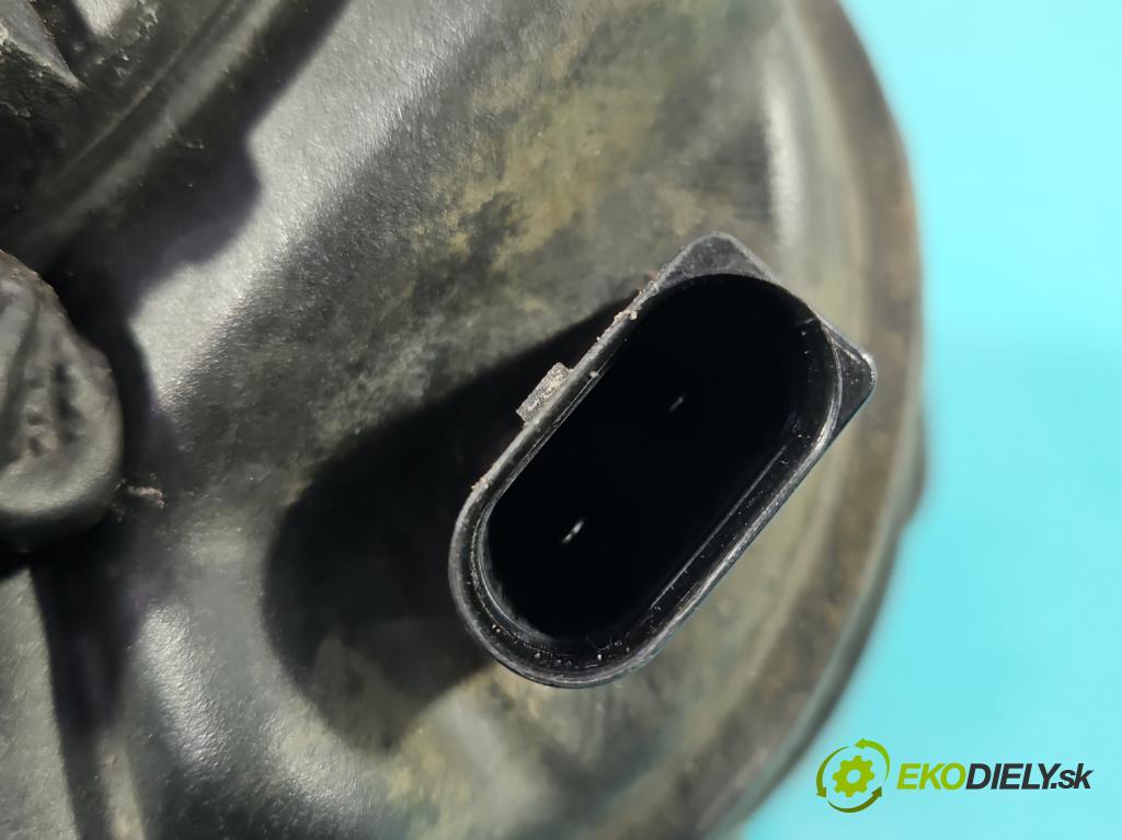 Bmw 3 G20 2018- 2.0 T 156 HP automatic 115 kW 1998 cm3 4- Nádrž: kompenzačné: 8610652