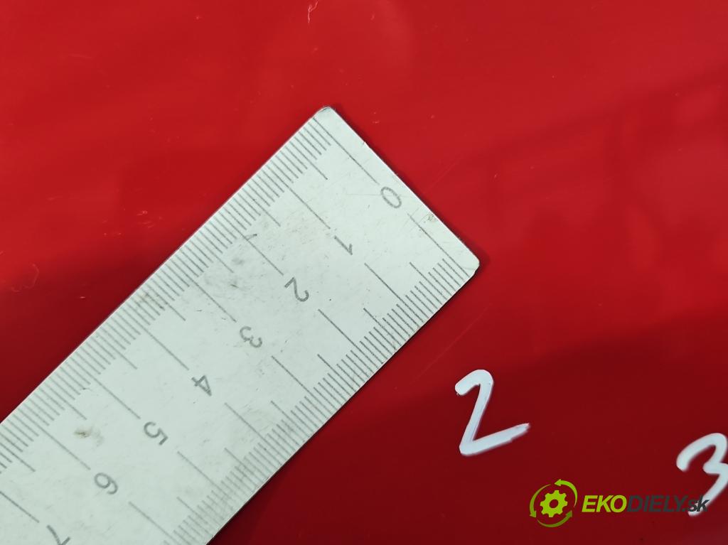 Renault Megane III 2008-2016 1.9 dci 131 HP manual 96 kW 1870 cm3 5- blatník predné ľavý  (Blatník predný ľavý)