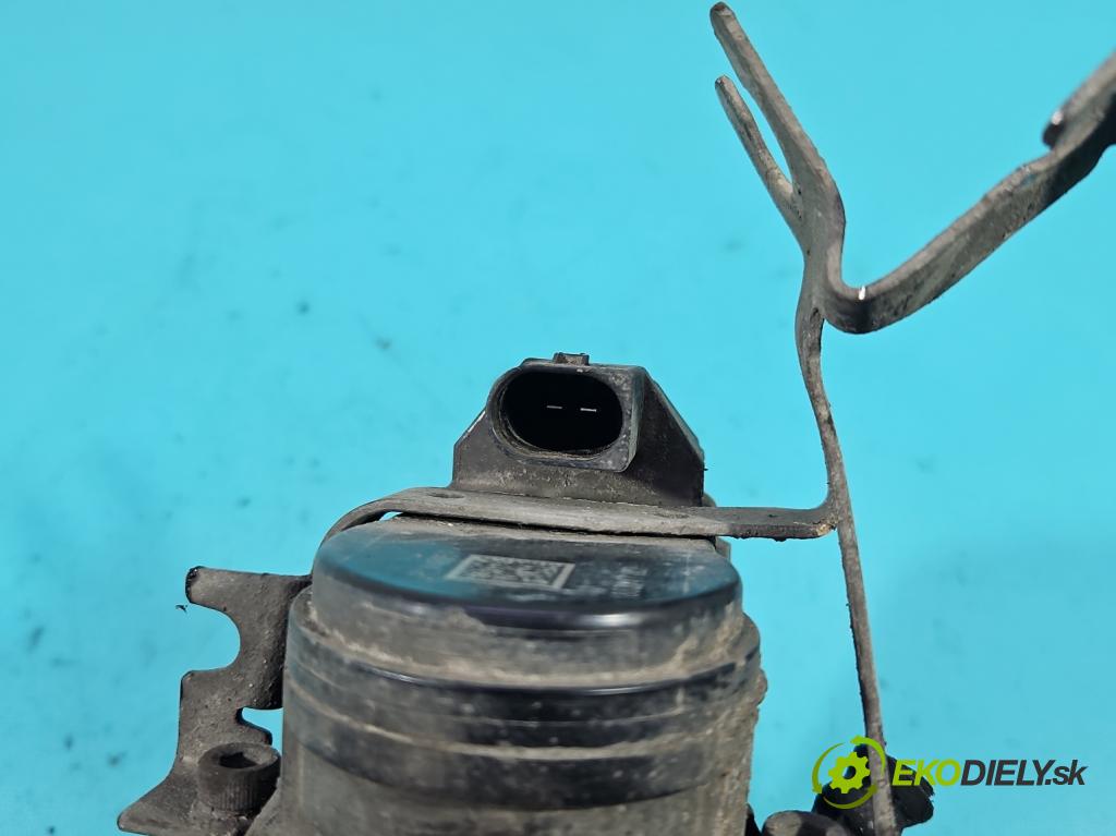 Bmw 3 G20 2018- 2.0 T 156 hp automatic 115 kW 1998 cm3 4- brzdič zadní levý  (Klika dveří ostatní)