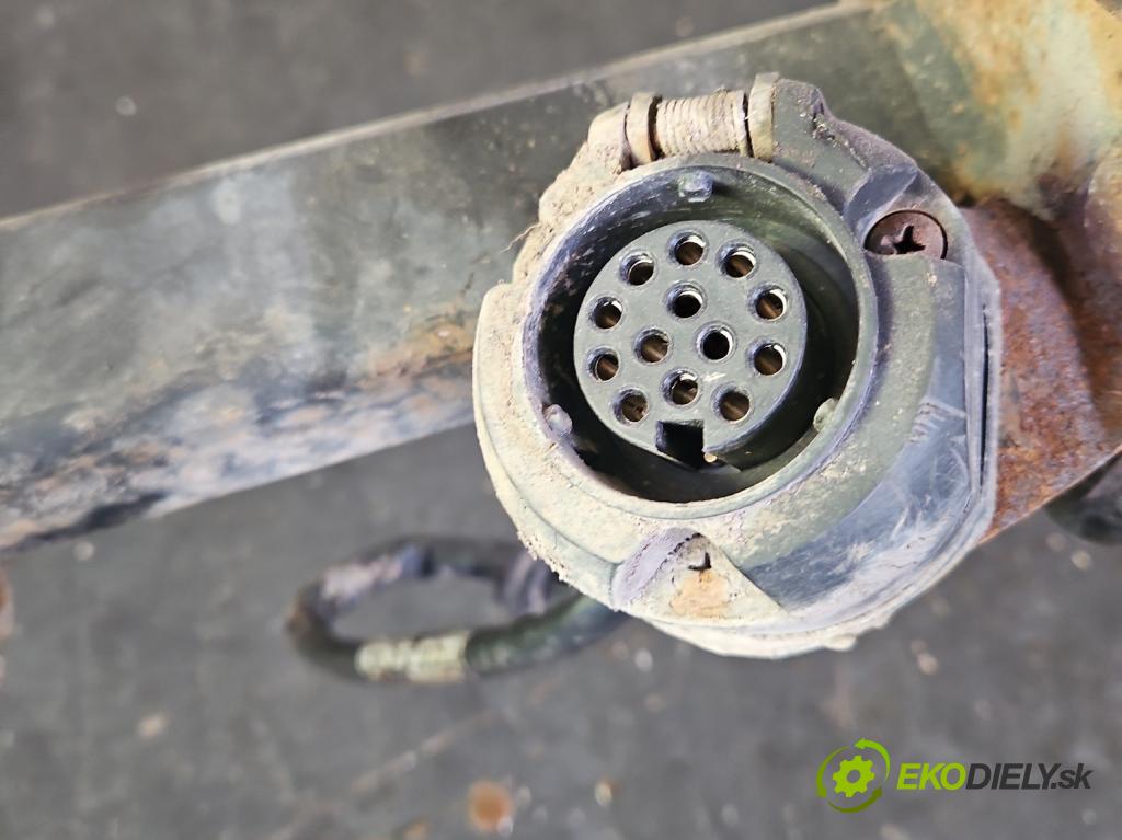 Renault Scenic I 1996-2003 1.6 16V 107 HP manual 79 kW 1598 cm3 5- oko tažné  (Tažné zařízení)