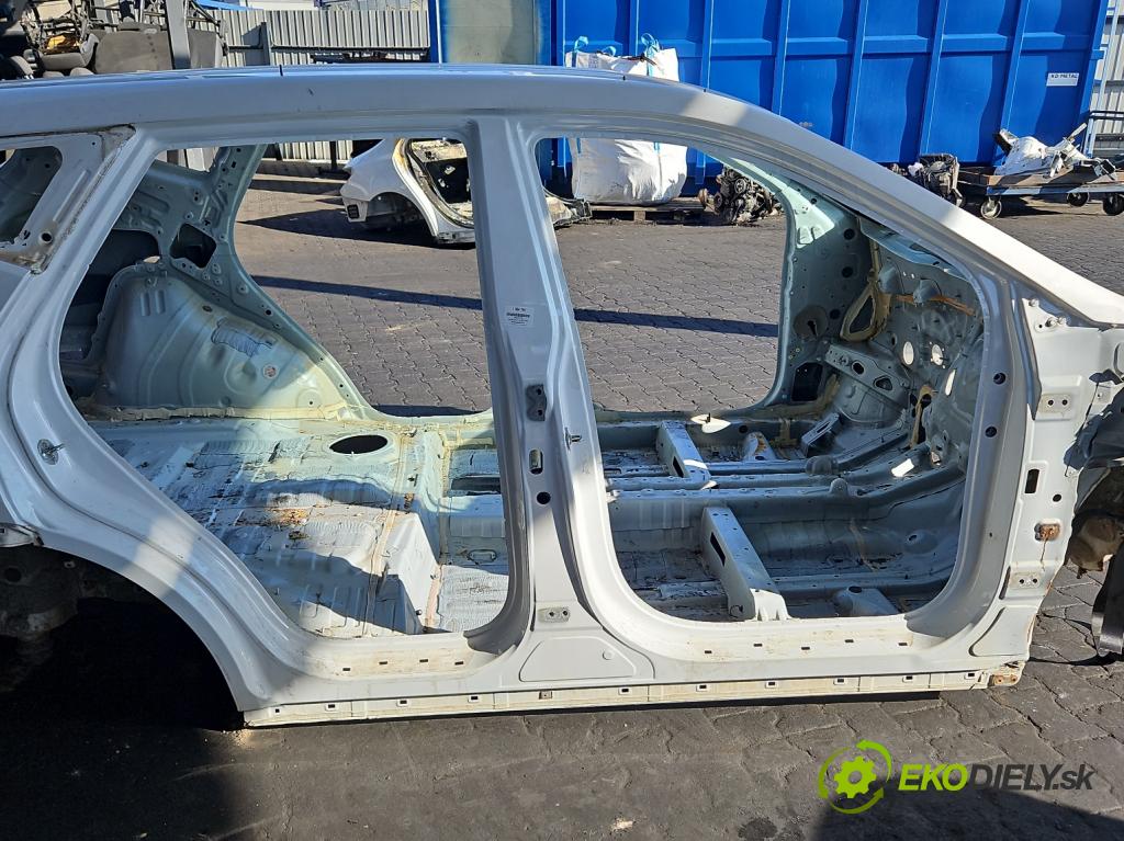 Hyundai Santa Fe III 2012–2018 2.4 GDI 190 HP automatic 140 kW 2359 cm3 5- Práh: pravý  (Karoséria ostatné)