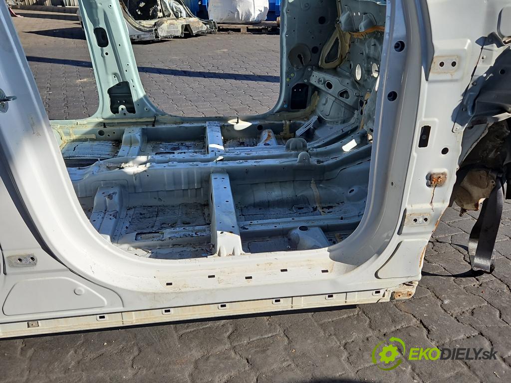 Hyundai Santa Fe III 2012–2018 2.4 GDI 190 HP automatic 140 kW 2359 cm3 5- Práh: pravý  (Karoséria ostatné)