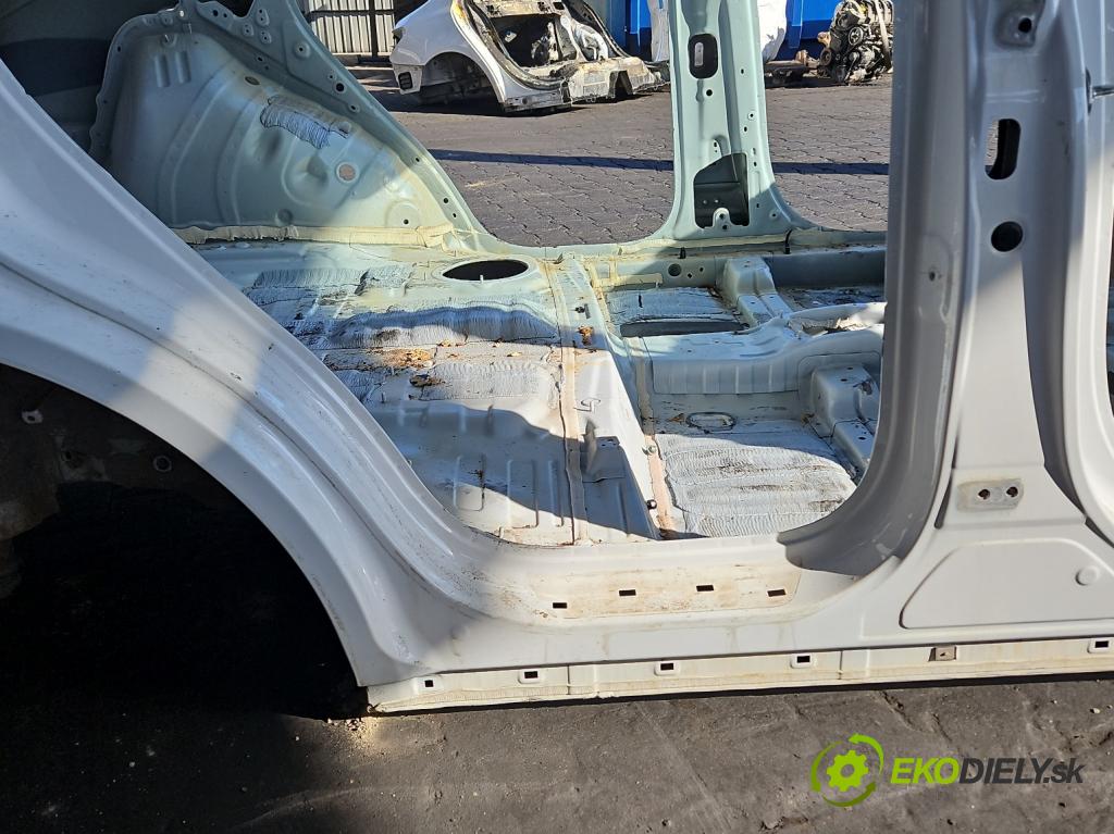 Hyundai Santa Fe III 2012–2018 2.4 GDI 190 HP automatic 140 kW 2359 cm3 5- Práh: pravý  (Karoséria ostatné)