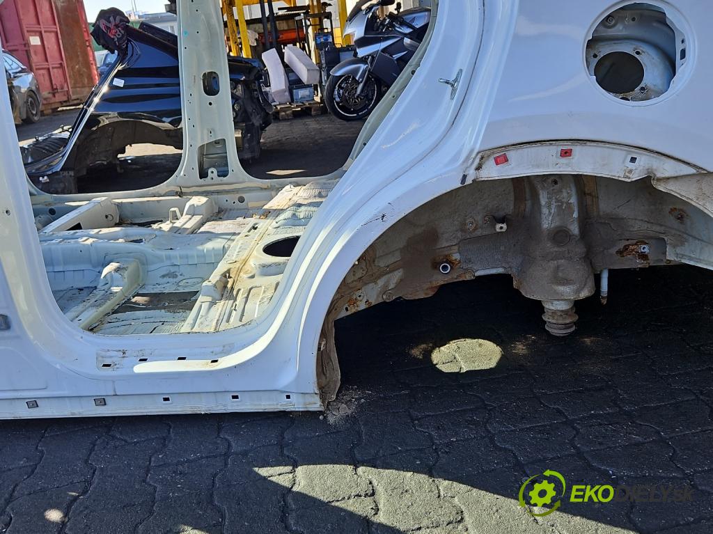 Hyundai Santa Fe III 2012–2018 2.4 GDI 190 HP automatic 140 kW 2359 cm3 5- blatník zadné ľavý