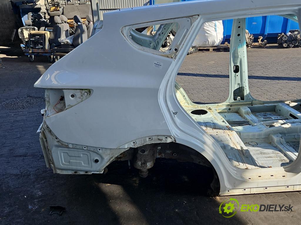 Hyundai Santa Fe III 2012–2018 2.4 GDI 190 hp automatic 140 kW 2359 cm3 5- blatnik zadní pravý 