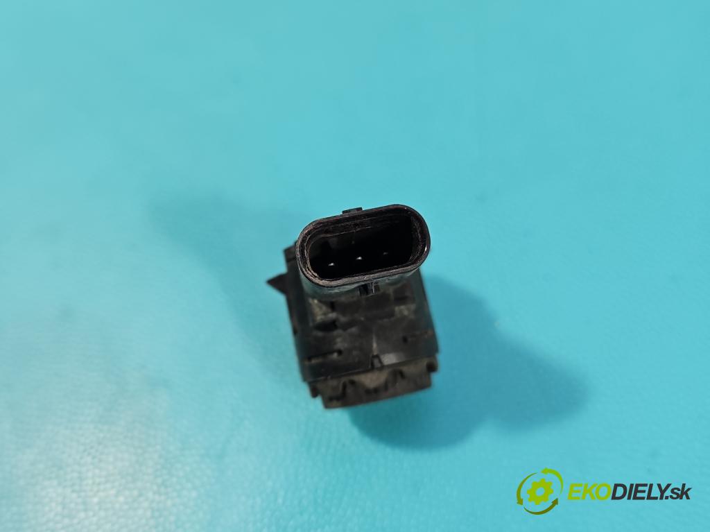 Bmw 3 G20 2018- 2.0 T 156 hp automatic 115 kW 1998 cm3 4- snímač parkování 0263053558