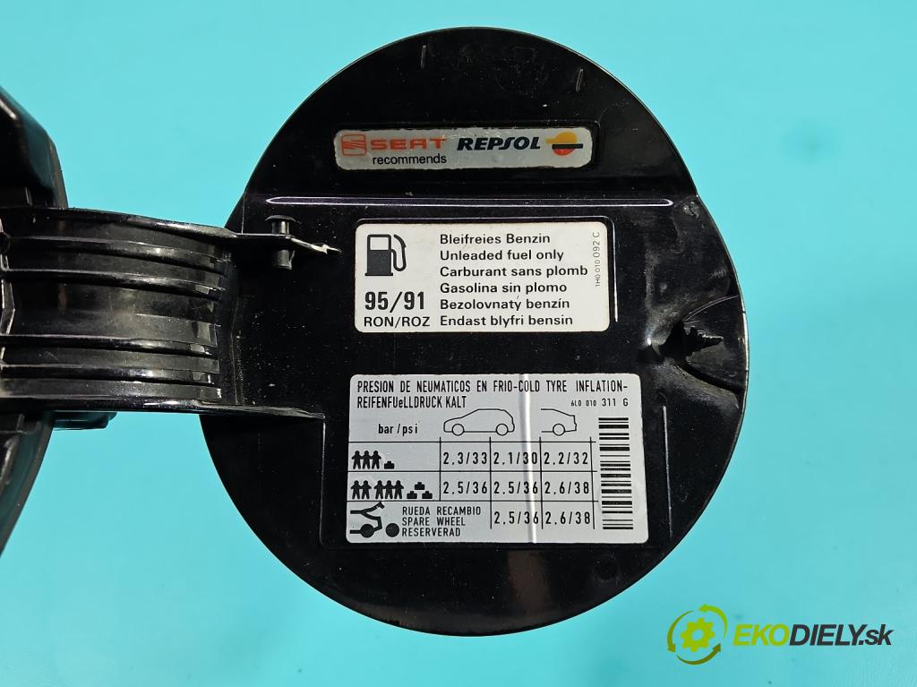 Seat Ibiza IV 6J 2008-2017 1.2 12V 69KM manual 51 kW 1198 cm3 3- Klapka nádrže palivo  (Kľučka dverí ostatné)