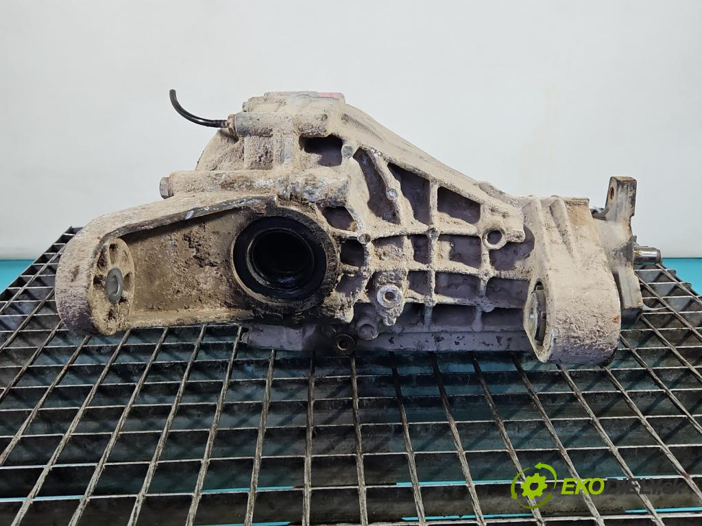 Mercedes ML W164 2005-2011 3.0 CDI V6 224hp automatic 165 kW 2987 cm3 5- Most: zadní: 4460-310-032
