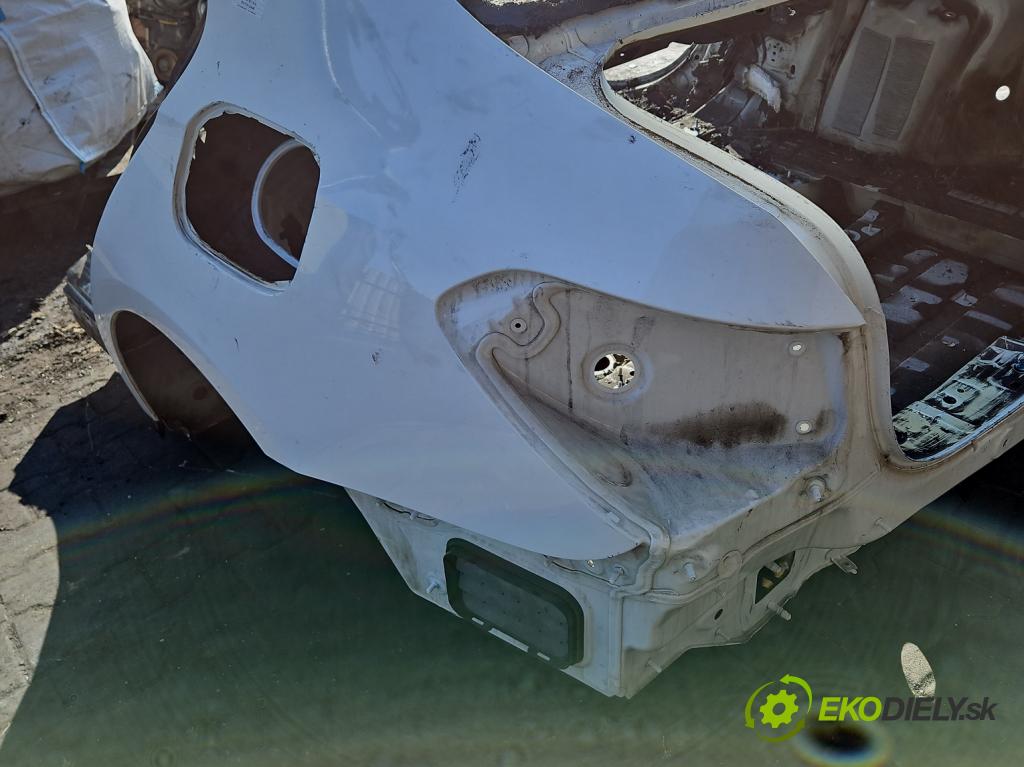 Mercedes A W177 2018- 2.0 T 306KM automatic 225 kW 1991 cm3 4- blatník zadné ľavý