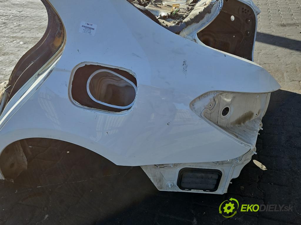 Mercedes A W177 2018- 2.0 T 306KM automatic 225 kW 1991 cm3 4- blatník zadné ľavý