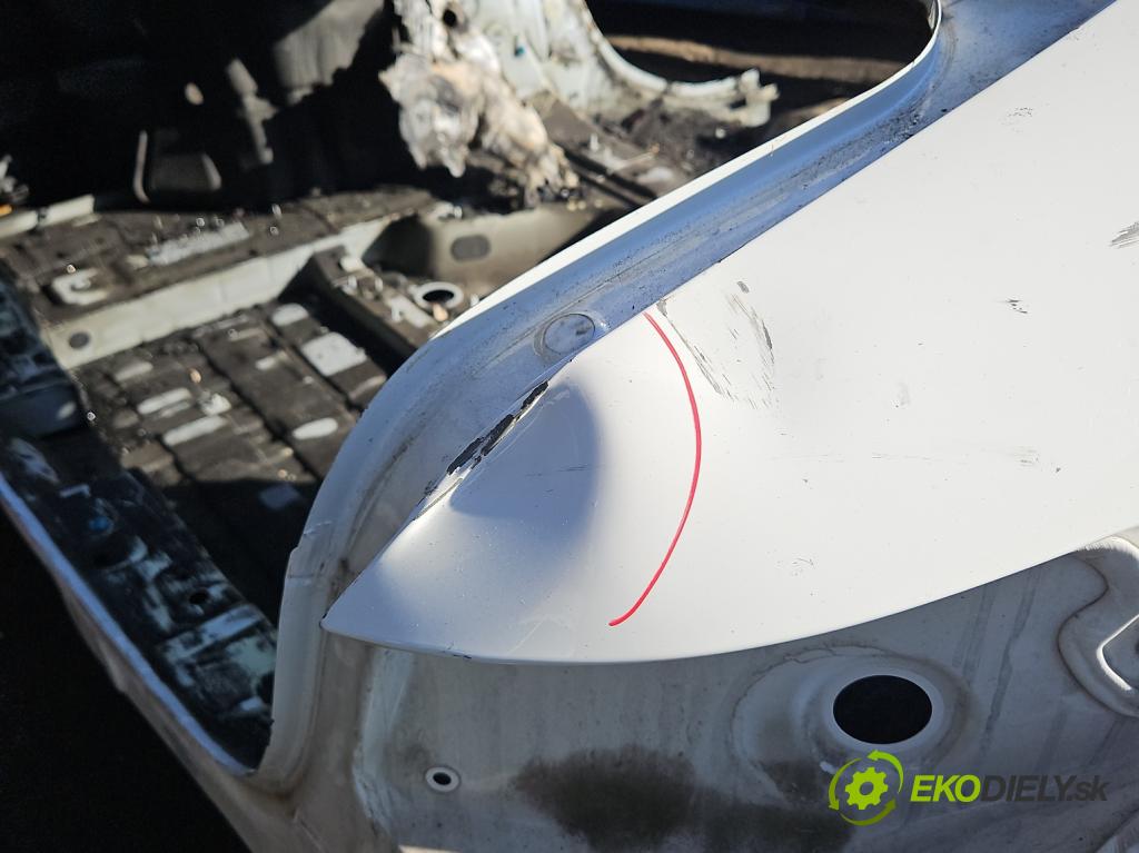 Mercedes A W177 2018- 2.0 T 306KM automatic 225 kW 1991 cm3 4- blatník zadné pravý