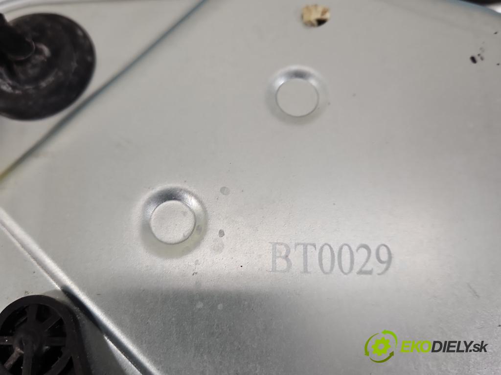 Skoda Octavia II 2004-2013 1.9 tdi 105 HP manual 77 kW 1896 cm3 5- mechanizmus okna predné pravý 1T0959702