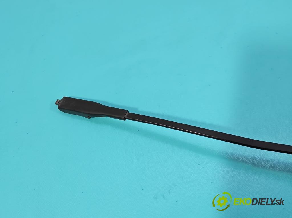 Mercedes ML W164 2005-2011 3.0 CDI V6 224hp automatic 165 kW 2987 cm3 5- rameno stieračov pravé A1648200640