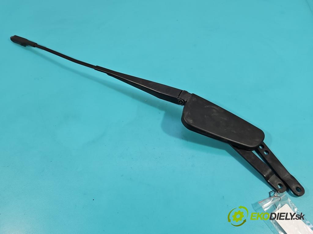 Mercedes ML W164 2005-2011 3.0 CDI V6 224 hp automatic 165 kW 2987 cm3 5- rameno stěrače pravé A1648200640