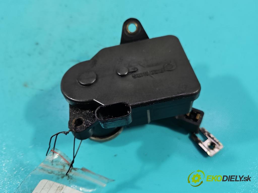 Mercedes ML W164 2005-2011 3.0 CDI V6 224hp automatic 165 kW 2987 cm3 5- Ovladač: klapky: kolektor A642150049402 (Motorček ostatné)