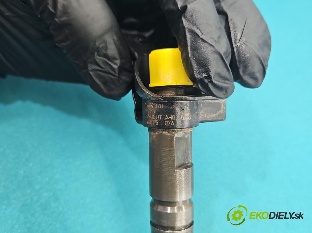 Mercedes ML W164 2005-2011 3.0 CDI V6 224hp automatic 165 kW 2987 cm3 5- vstrek 0445115076 (Vstrekovač paliva)