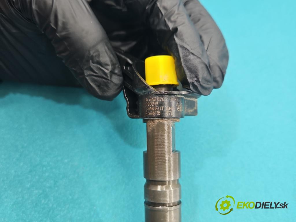 Mercedes ML W164 2005-2011 3.0 CDI V6 224hp automatic 165 kW 2987 cm3 5- vstrek 0445115076 (Vstrekovač paliva)