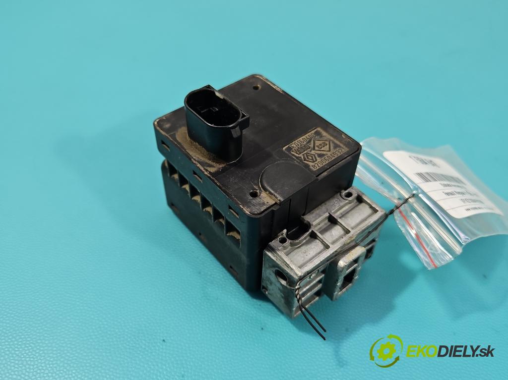 Renault Megane III 2008-2016 1.9 dci 131 hp manual 96 kW 1870 cm3 5- Blokada: řízení: 8200604932 (Řízení ostatní)