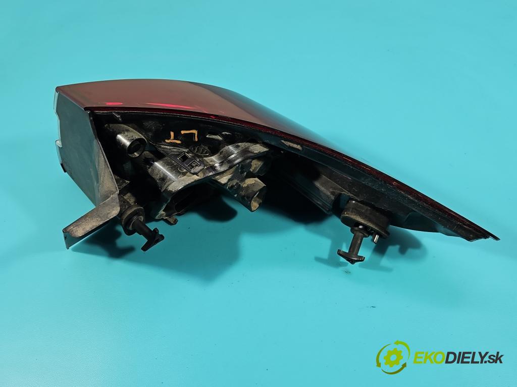 Renault Megane III 2008-2016 1.9 dci 131 HP manual 96 kW 1870 cm3 5- svetlo / reflektor zadné ľavé  (Kľučka dverí ostatné)