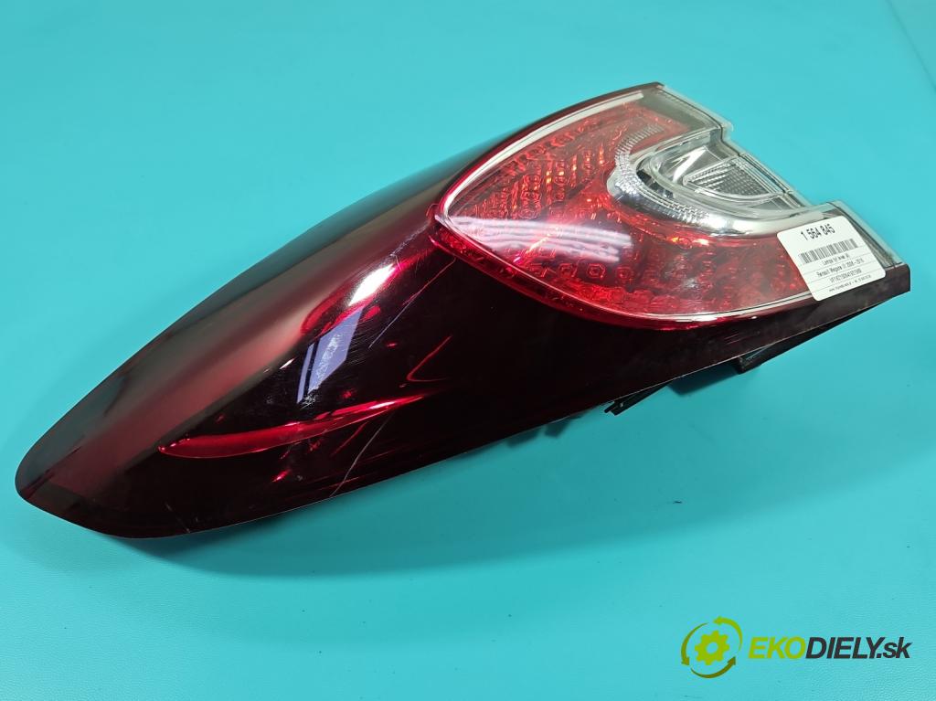 Renault Megane III 2008-2016 1.9 dci 131 HP manual 96 kW 1870 cm3 5- svetlo / reflektor zadné ľavé  (Kľučka dverí ostatné)