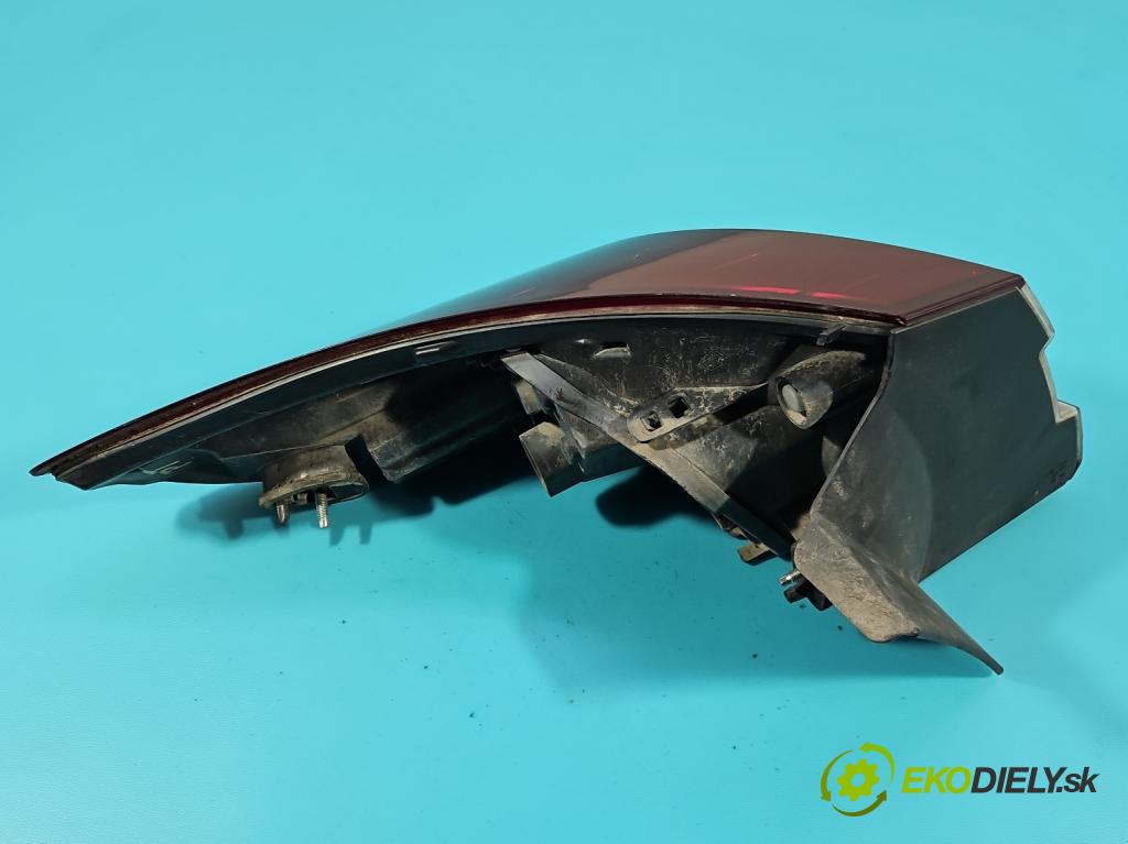 Renault Megane III 2008-2016 1.9 dci 131 HP manual 96 kW 1870 cm3 5- svetlo / reflektor zadné pravé 265500010R (Kľučka dverí ostatné)