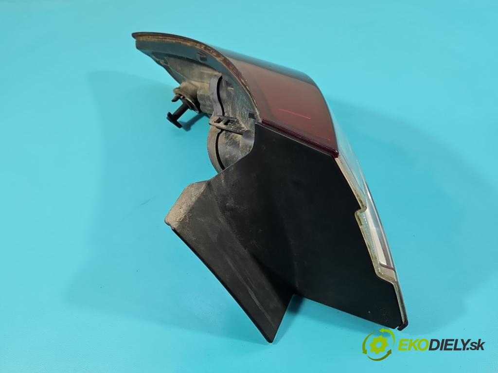 Renault Megane III 2008-2016 1.9 dci 131 HP manual 96 kW 1870 cm3 5- svetlo / reflektor zadné pravé 265500010R (Kľučka dverí ostatné)