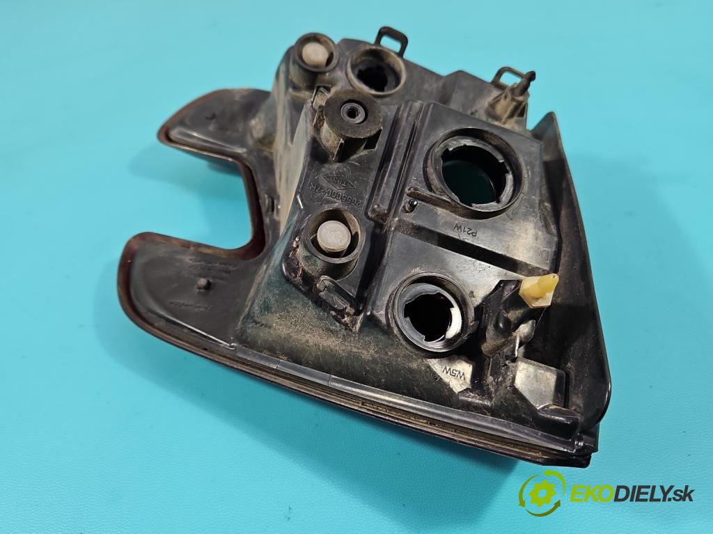 Renault Megane III 2008-2016 1.9 dci 131 HP manual 96 kW 1870 cm3 5- svetlo / reflektor zadné pravé 265500027R (Kľučka dverí ostatné)