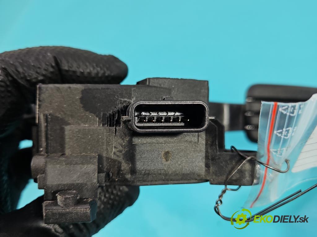 Renault Megane III 2008-2016 1.9 dci 131 hp manual 96 kW 1870 cm3 5- pedal plyn: potenciometr: 180023599R