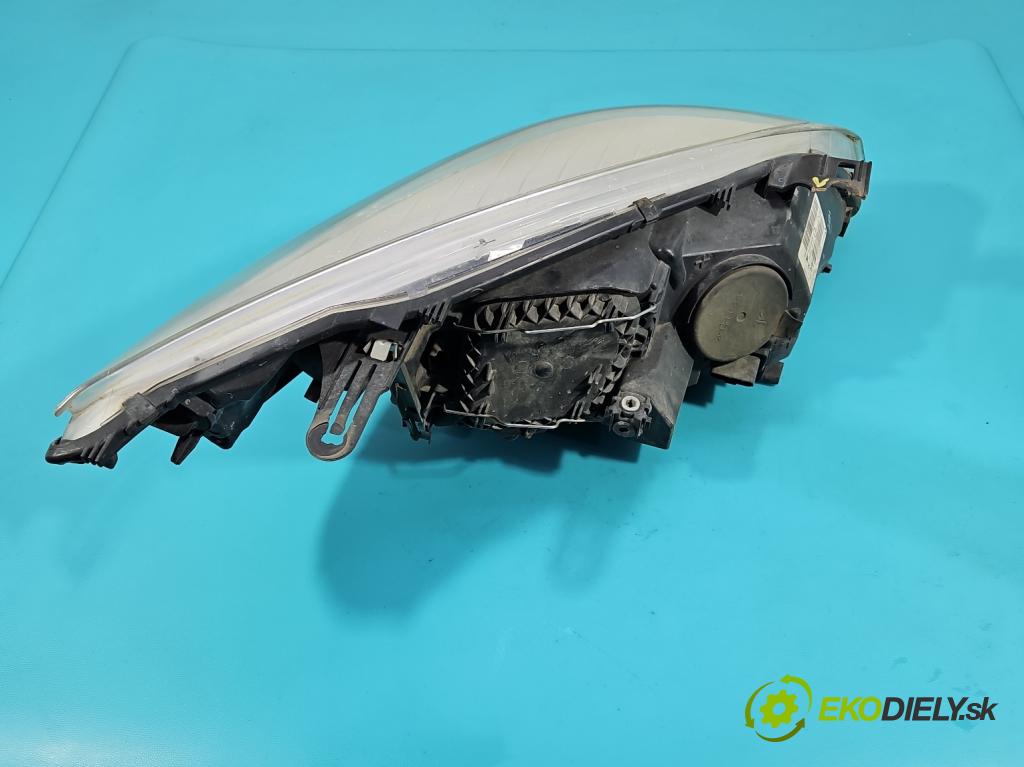 Renault Megane III 2008-2016 1.9 dci 131 HP manual 96 kW 1870 cm3 5- Reflektor: ľavý 260600017R (Kľučka dverí ostatné)