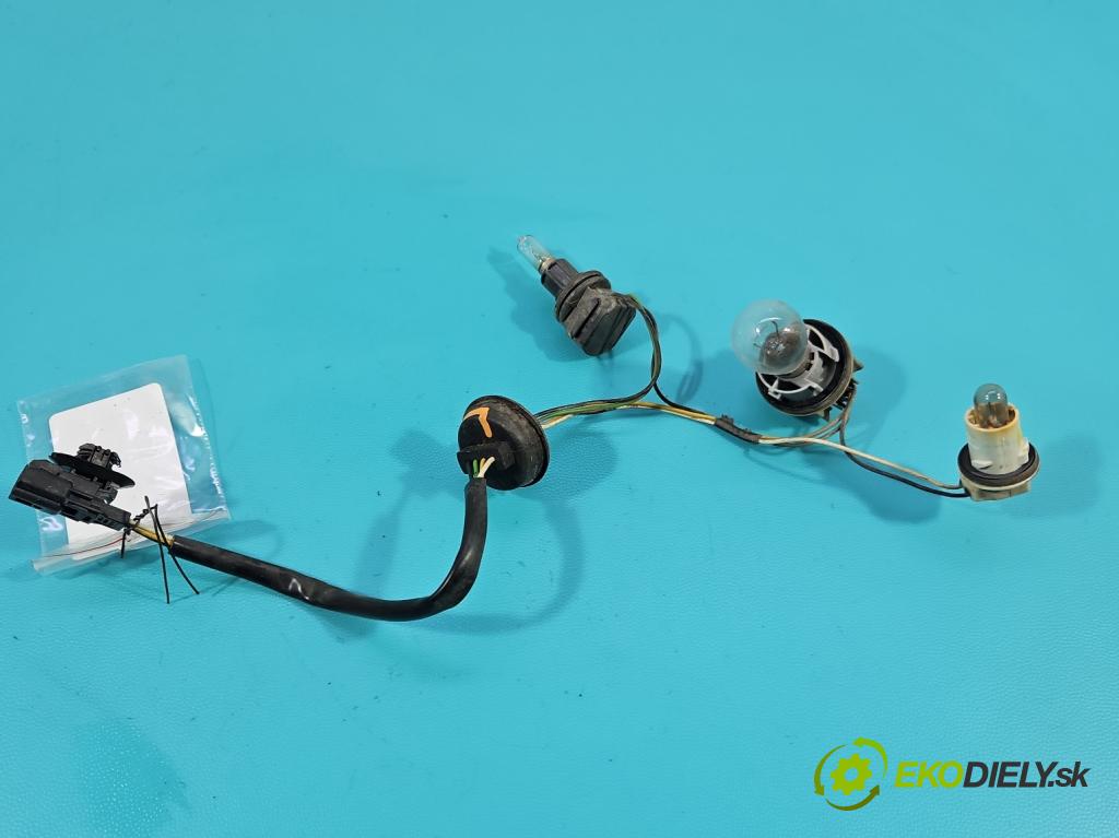 Renault Megane III 2008-2016 1.9 dci 131 HP manual 96 kW 1870 cm3 5- Zväzok: ostatné 1379658