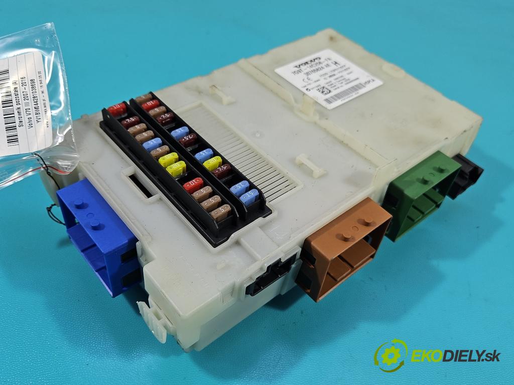 Volvo V70 III 2007-2016 2.0 16V 145 hp manual 107 kW 1999 cm3 5- řídící jednotka 7G9T-14C256-FA