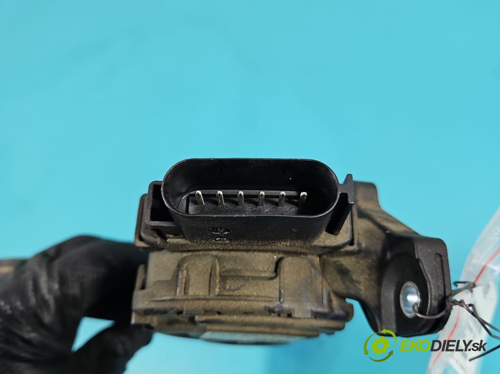 Volvo V70 III 2007-2016 2.0 16V 145 HP manual 107 kW 1999 cm3 5- pedal plyn potenciometr: 6G92-9F836-AD