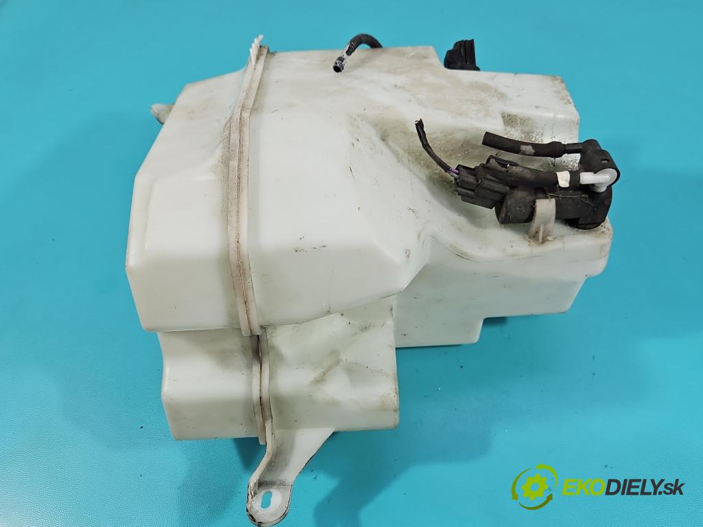 Volvo V70 III 2007-2016 2.0 16V 145 HP manual 107 kW 1999 cm3 5- nádržka tekutina: ostrekovačov 30784233