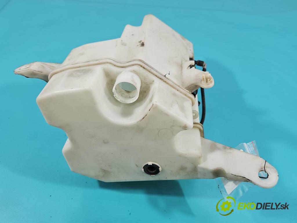 Volvo V70 III 2007-2016 2.0 16V 145 HP manual 107 kW 1999 cm3 5- nádržka tekutina: ostrekovačov 30784233