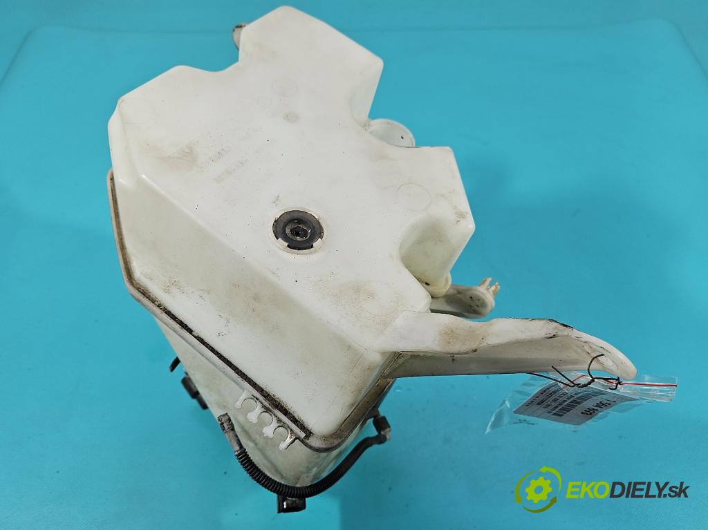 Volvo V70 III 2007-2016 2.0 16V 145 HP manual 107 kW 1999 cm3 5- nádržka tekutina: ostrekovačov 30784233