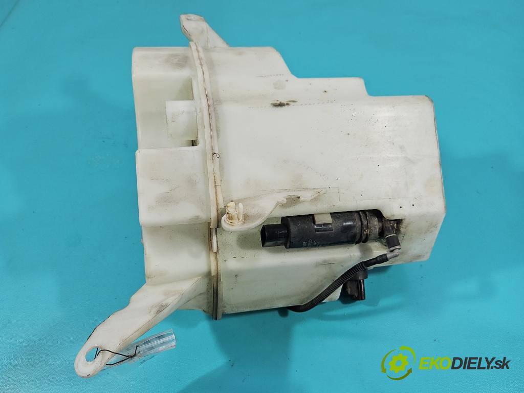 Volvo V70 III 2007-2016 2.0 16V 145 HP manual 107 kW 1999 cm3 5- nádržka tekutina: ostrekovačov 30784233