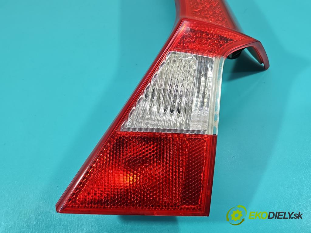 Volvo V70 III 2007-2016 2.0 16V 145 hp manual 107 kW 1999 cm3 5- světlo zadní pravé  (Klika dveří ostatní)